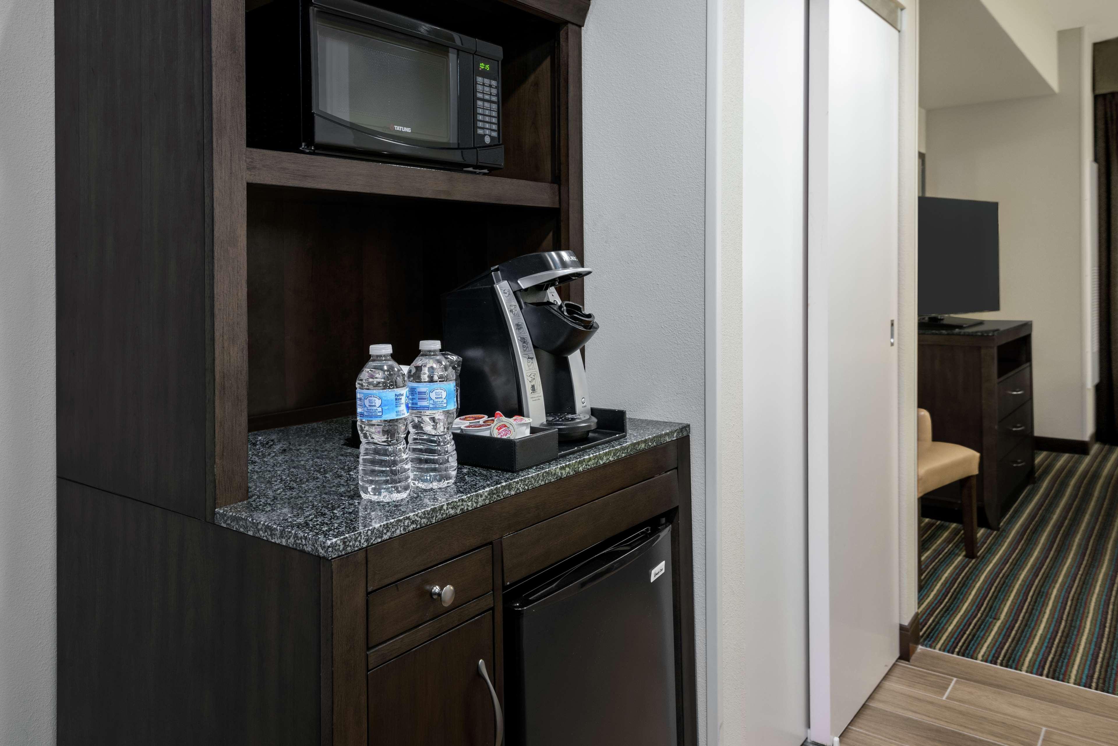 Hilton Garden Inn San Antonio/Rim Pass Drive Ngoại thất bức ảnh