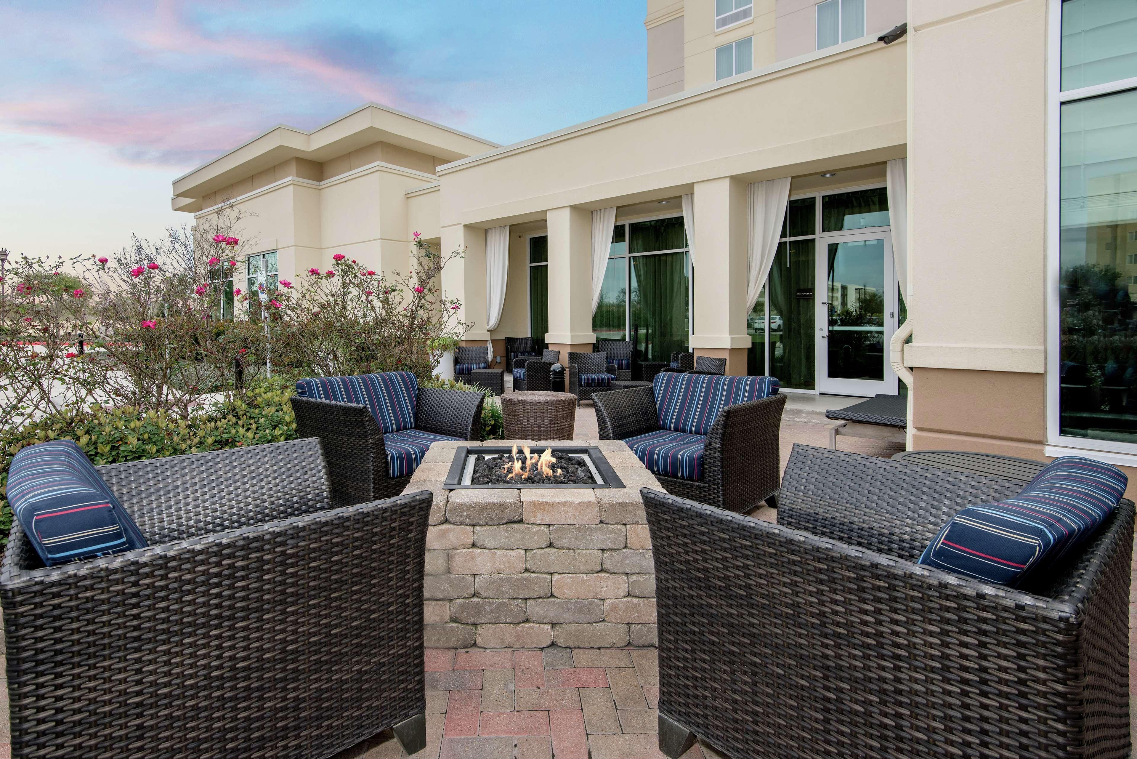 Hilton Garden Inn San Antonio/Rim Pass Drive Ngoại thất bức ảnh