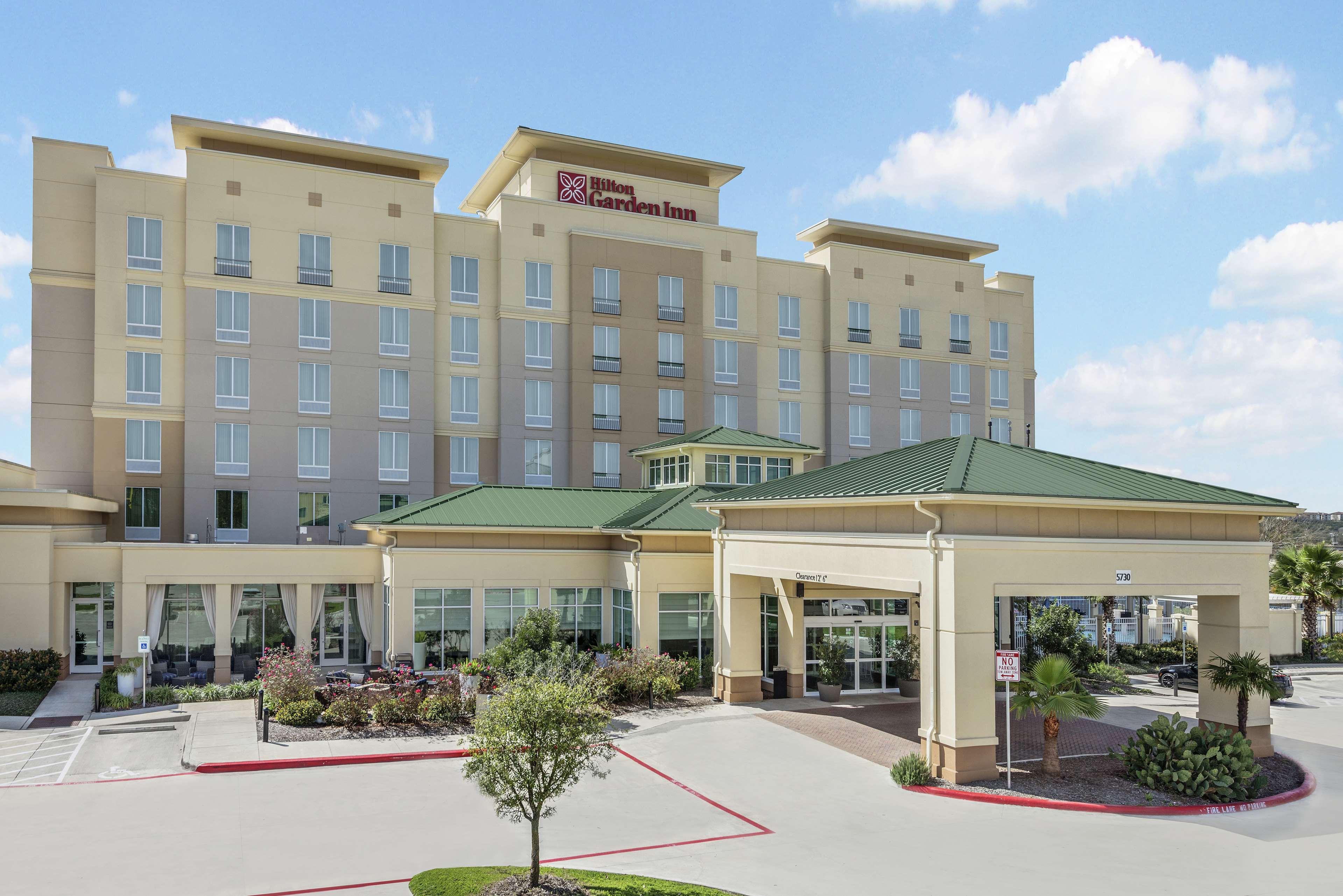 Hilton Garden Inn San Antonio/Rim Pass Drive Ngoại thất bức ảnh