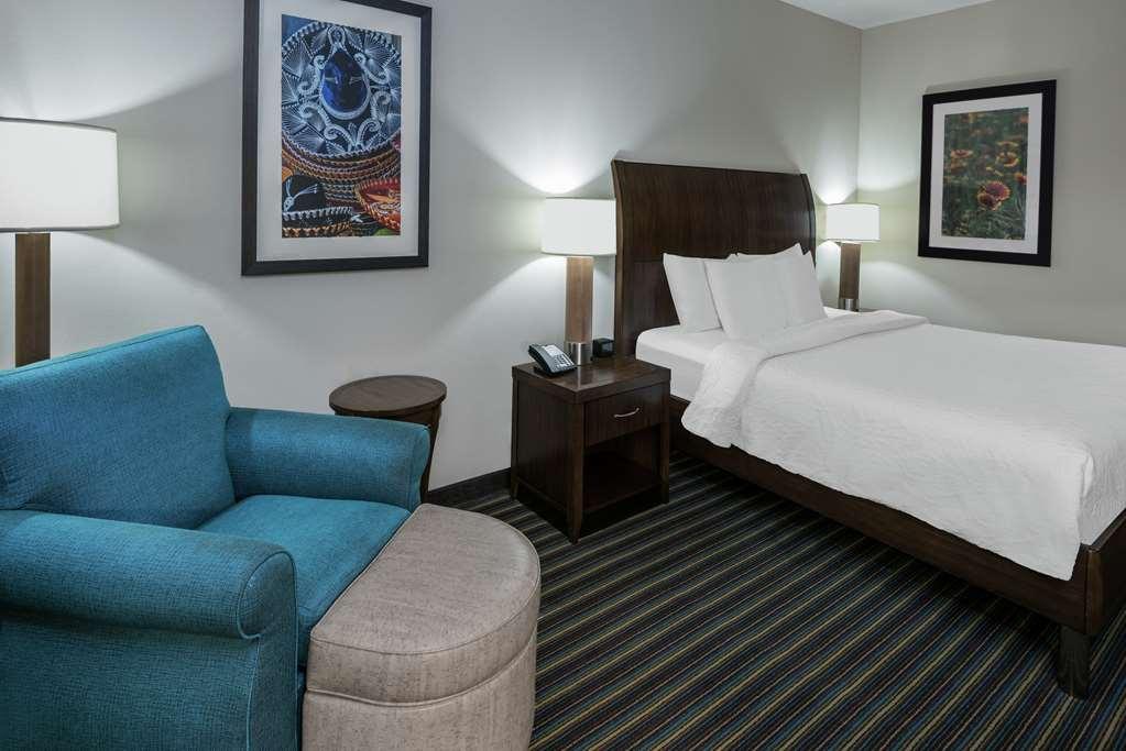 Hilton Garden Inn San Antonio/Rim Pass Drive Phòng bức ảnh