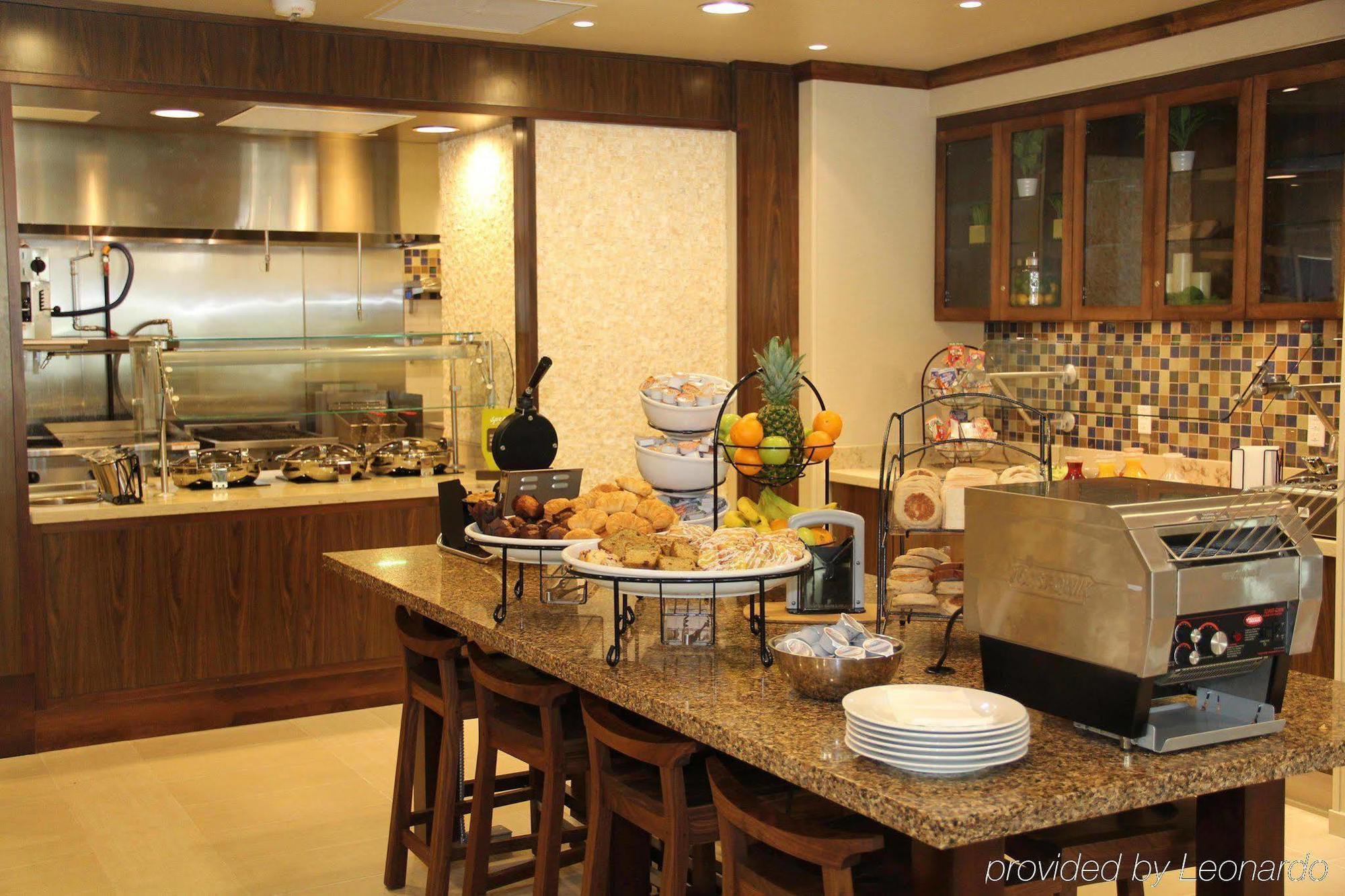 Hilton Garden Inn San Antonio/Rim Pass Drive Ngoại thất bức ảnh