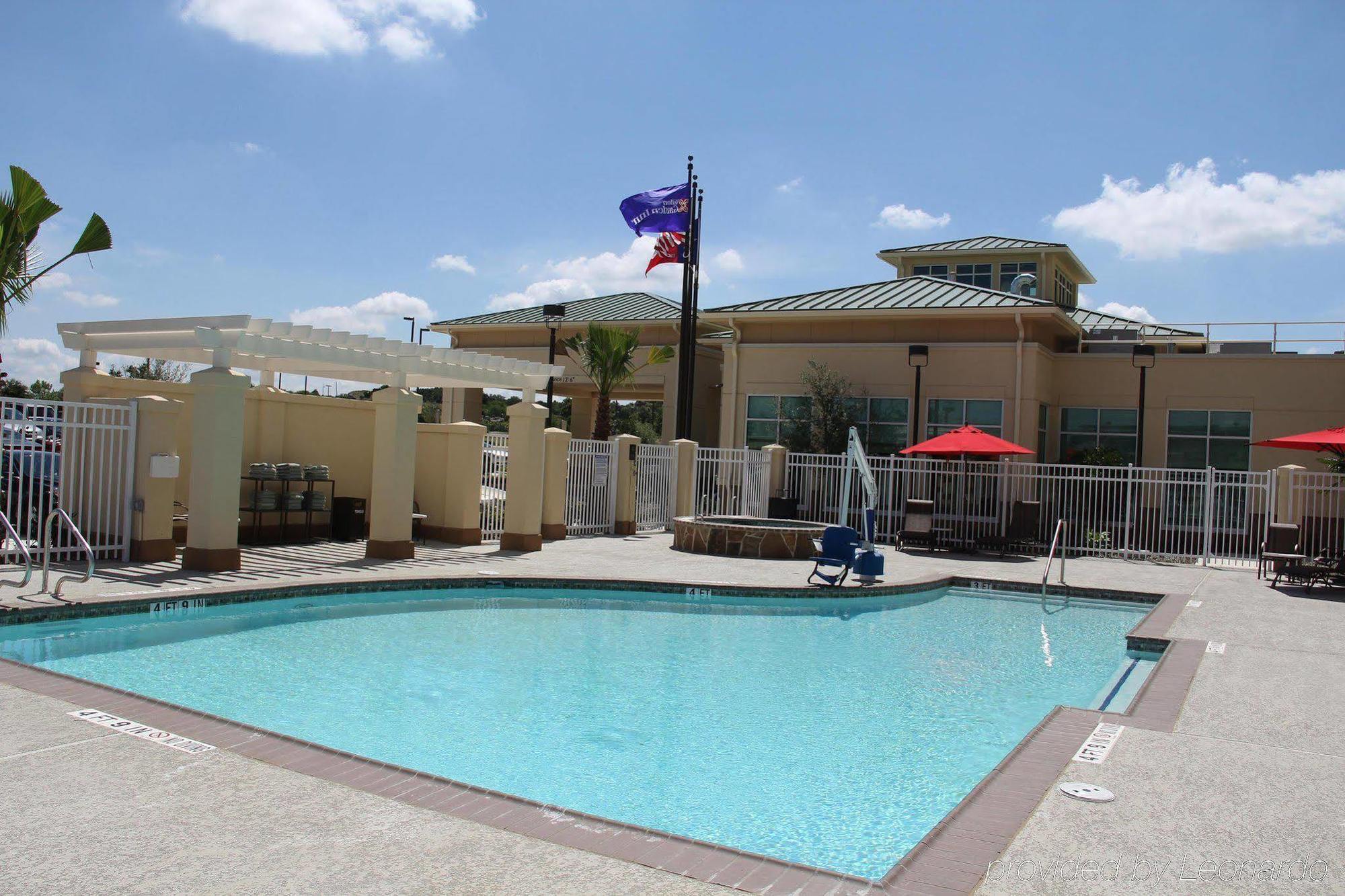 Hilton Garden Inn San Antonio/Rim Pass Drive Ngoại thất bức ảnh